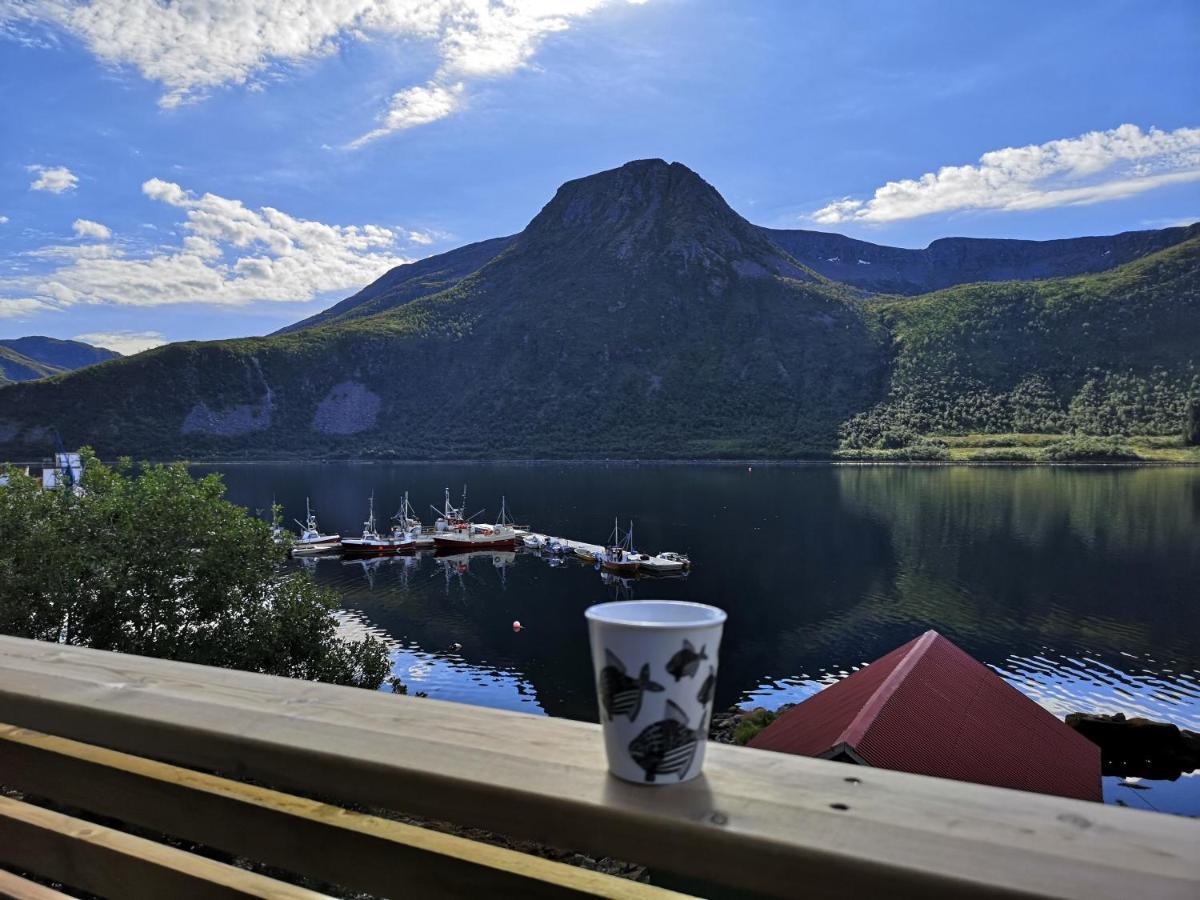 Апартаменты Waterfront Senja Torsken Экстерьер фото